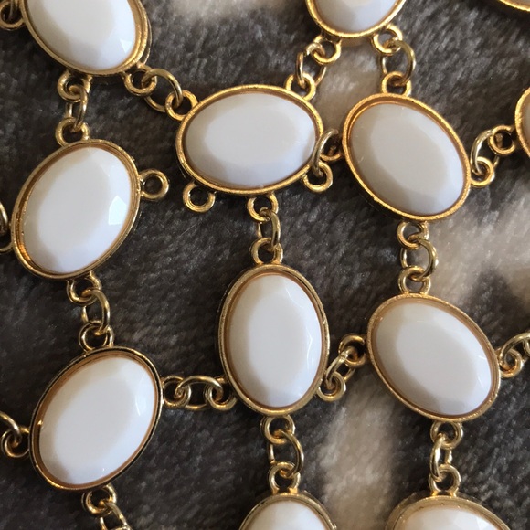 Necklace - Picture 2 of 3